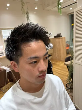 ショート メンズ 渡辺 大雅のヘアスタイル