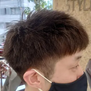 ショート メンズ 山田 賢二のヘアスタイル