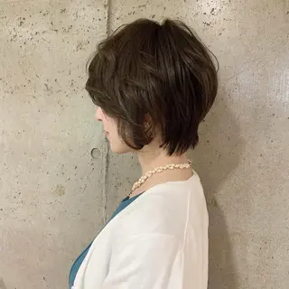 ショート カラー 二宮 早智子のヘアスタイル