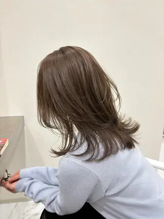 ミディアム カラー パーマ TOMO/ブリーチ 無しオリーブのヘアスタイル