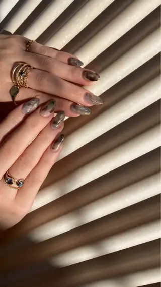 ネイル nailsalon　hue所属・小山 羽奈のネイルデザイン