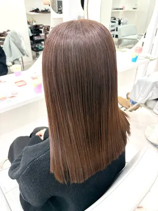 セミロング カラー 佐川 向日葵のヘアスタイル
