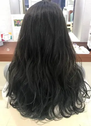 ロング 💫カットはなんでも 得意です✂️のヘアスタイル