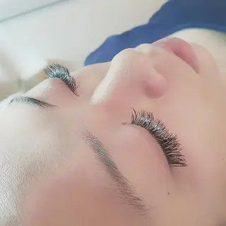 マツエク・マツパ Lily所属・大野 友梨のヘアスタイル