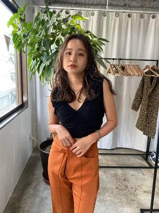 セミロング カラー LATTE  渋谷所属・♡レイヤーカット れお♡のヘアスタイル