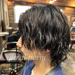 ミディアム パーマ メンズ ツイスパ/メンズ特化 🦋𝑺𝑶𝑵𝑬のヘアスタイル