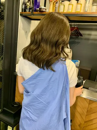 ミディアム カラー 柔らかブラウン/顔周 りレイヤー♡ユウシのヘアスタイル