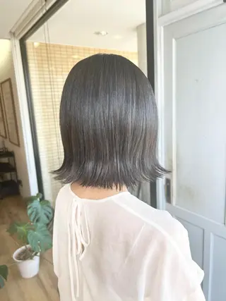 ショート カラー 堀 望美のヘアスタイル