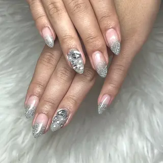 ネイル O Kotohaのネイルデザイン