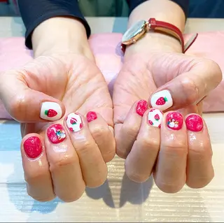 ネイル 鈴木 華乃のネイルデザイン