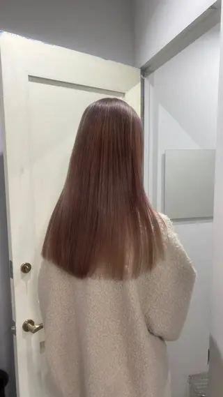 ロング 千田 紗羽のヘアスタイル