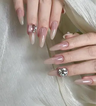 ネイル M🌷nail 長さだし専門店のネイルデザイン