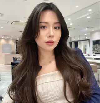 ロング カラー ウォーレントリコミニューヨーク表参道店所属・SANA. 💋のヘアスタイル