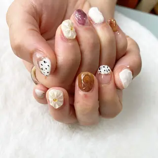 ネイル Laki nailのネイルデザイン