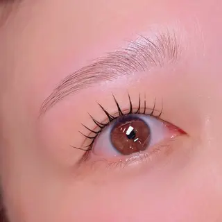 マツエク・マツパ miien(SALONVILLAGE内)所属・MOE /渋谷・明治神宮前のマツエク・マツパデザイン