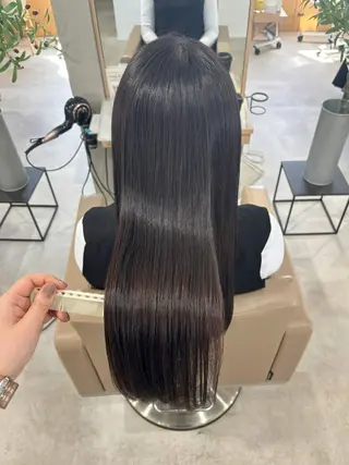 ロング 真弓 理沙のヘアスタイル