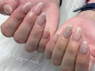 ミディアム SyiSyu なんば本店のネイルデザイン