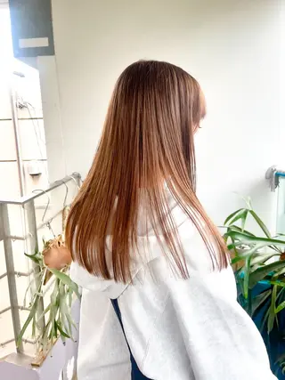 セミロング カラー 艶カラー🫧 猿渡 響のヘアスタイル