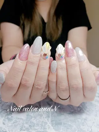 ネイル and Nのネイルデザイン