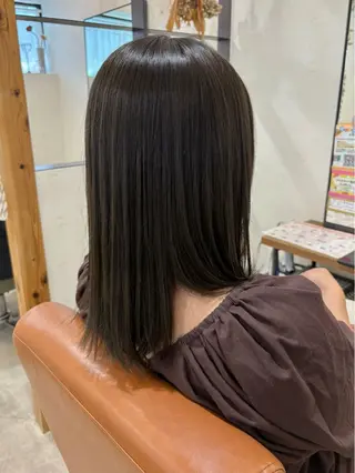 ミディアム 艶感暖色カラー /透明感/瀬戸山舞のヘアスタイル