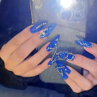 ネイル NEO Beauty Salon所属・𝐍𝐄𝐎 𝐉𝐔𝐑𝐈のネイルデザイン