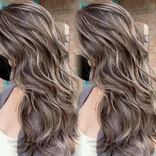 ロング カラー 表参道/ハイライト バレイヤージュのヘアスタイル
