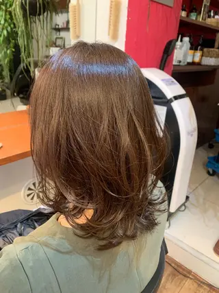 ミディアム カラー DOG MANIA PiNCH所属・大人女性スタイル マルイチのヘアスタイル