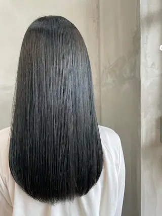 カラー 益 佑夏のヘアスタイル