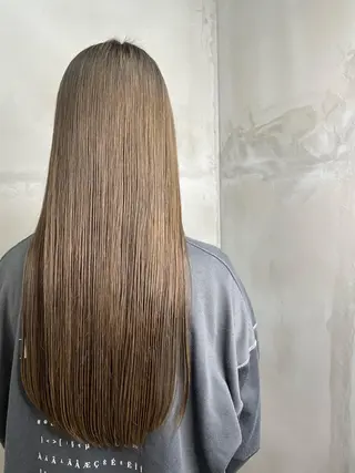 カラー 益 佑夏のヘアスタイル