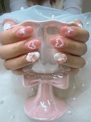 ネイル クイーンズネイル銀座所属・Queeens nailのネイルデザイン