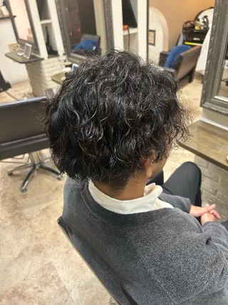 パーマ 佐久間 優里のヘアスタイル