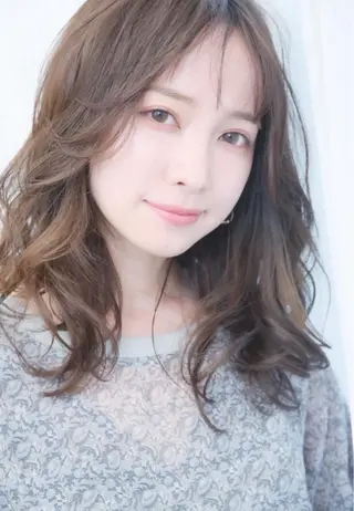 カラー 🫧艶髪カラー/ナチ ュラルヘア🌿まつきのヘアスタイル