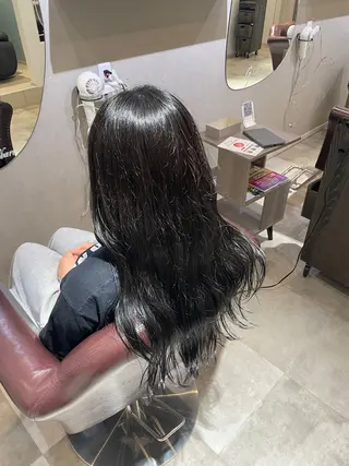 ロング カラー ヘアアレンジ 小野寺祐希人 Calbariのヘアスタイル