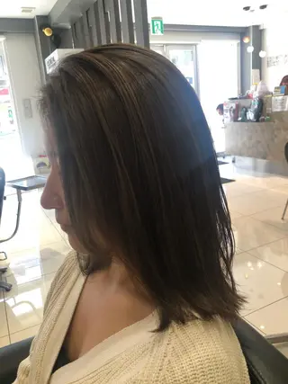 ミディアム カラー 村上 由紀のヘアスタイル