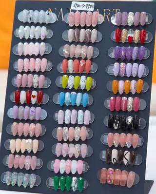 ネイル Lucky nail  小林和希のネイルデザイン