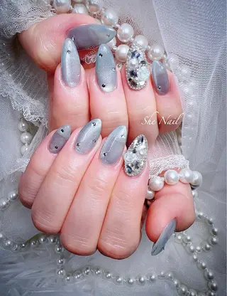 ネイル She   Nail所属・ISA_ BELLAのネイルデザイン