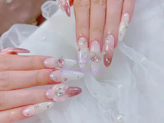 ネイル ネイルサロンエクラ 🫧Shizukaのネイルデザイン