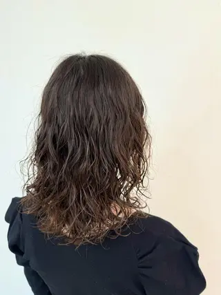 パーマ ロング 黒岩 真那花のヘアスタイル