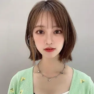 ショート Toiro所属・🤎小顔レイヤー /ベージュ🤎友香のヘアスタイル