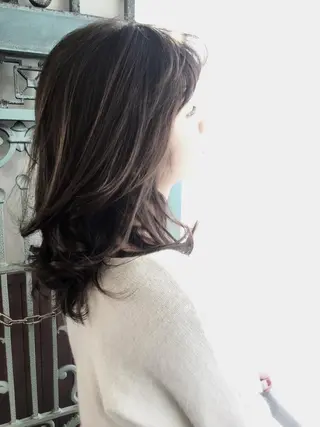 セミロング カラー パーマ ヘアアレンジ 表参道Lise おおいしおりのヘアスタイル
