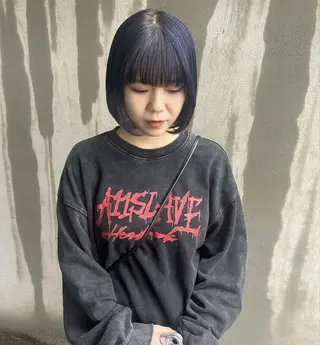 ミディアム en⁺　trust所属・山口 麗音のヘアスタイル