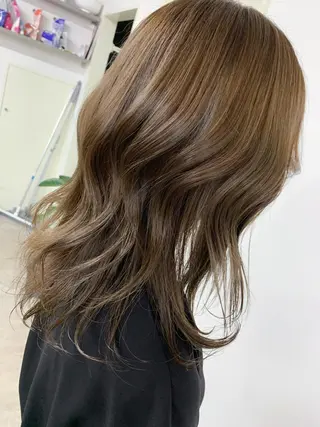 ロング 🥇近藤 恭輔🥇 Recharme新保のヘアスタイル