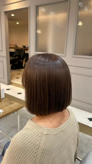 ショート カラー 中村 仁美のヘアスタイル