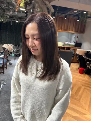 セミロング カラー ravens デザインカラーのヘアスタイル