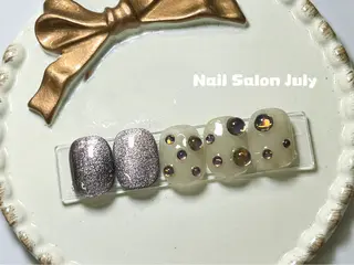 ネイル July モモのネイルデザイン