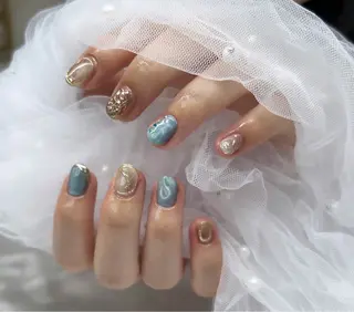 ネイル Minako 【Charmant】のネイルデザイン