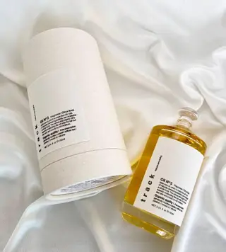 ミディアム PANOL 秀島のヘアスタイル