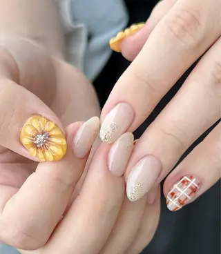 ネイル 新山 聖のネイルデザイン