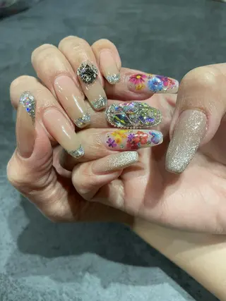 ネイル Raviliss ♡のネイルデザイン