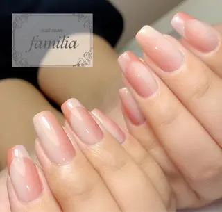 ネイル -nailroom- familiaのネイルデザイン